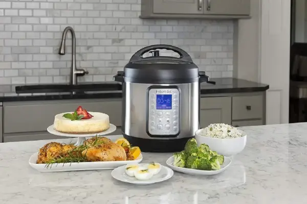 Amazon giảm giá Instant Pot Duo Plus xuống một nửa cho Prime Big Deal Days